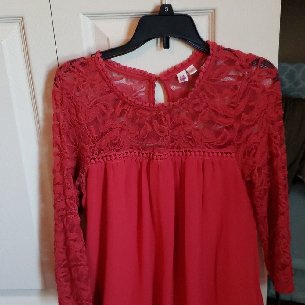 Red Knee Length Homecoming Dress